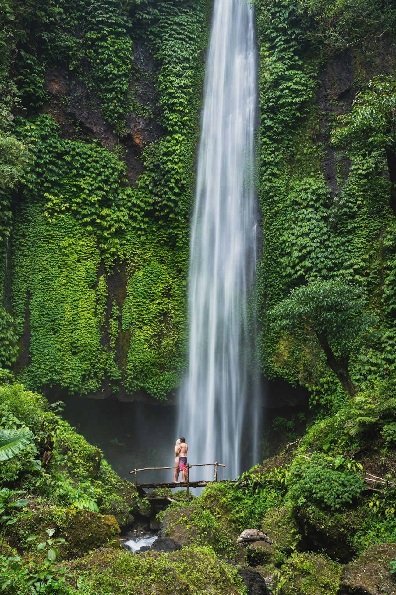 couples retreat waterfall